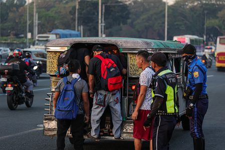 Jeepney modernization to continue in 2024 even without a budget