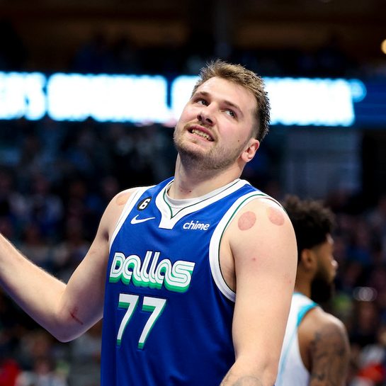 Luka Doncic erupts for 40, but Mavericks fall to Hornets