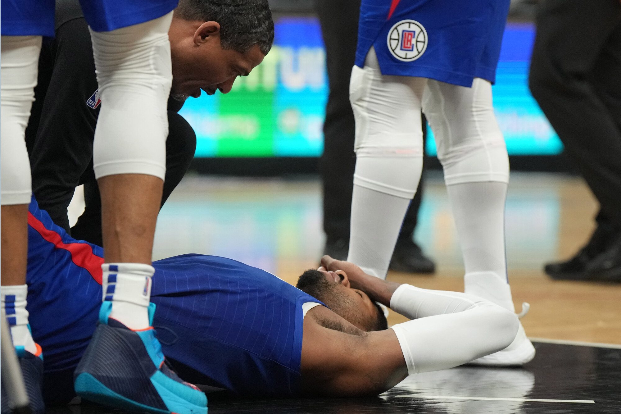 Thunder sneak by Clippers after Paul George injury