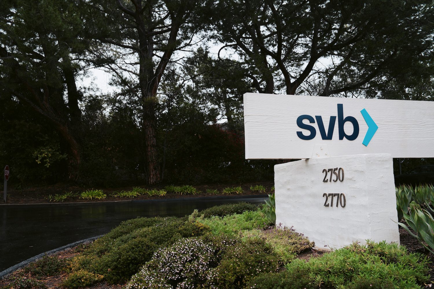 After SVB failure, US acts to shore up banking system confidence