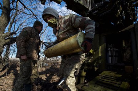 Kyiv says forces are holding on in ‘hellish’ Bakhmut battle
