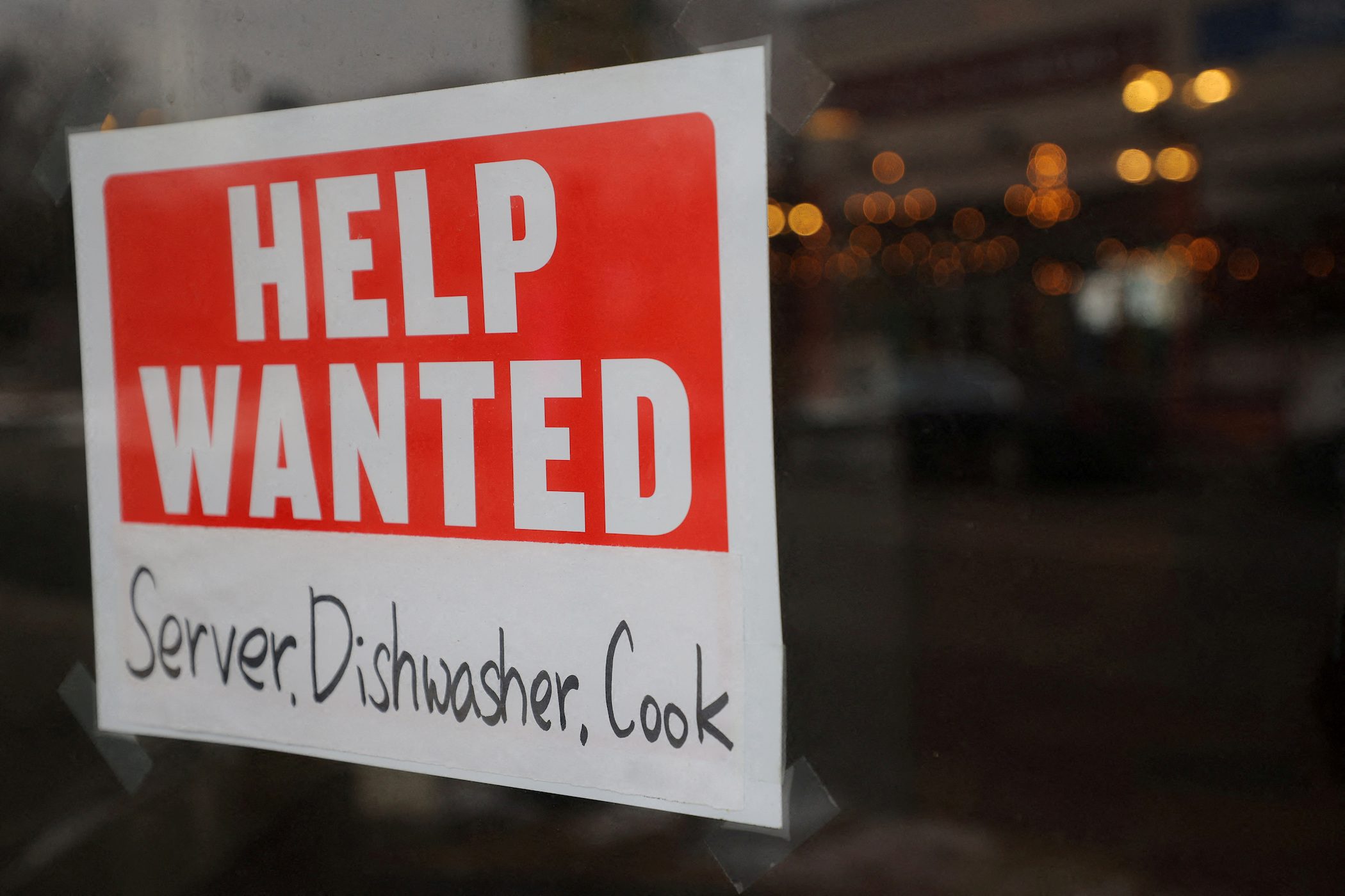 US job openings stay elevated as labor market remains tight