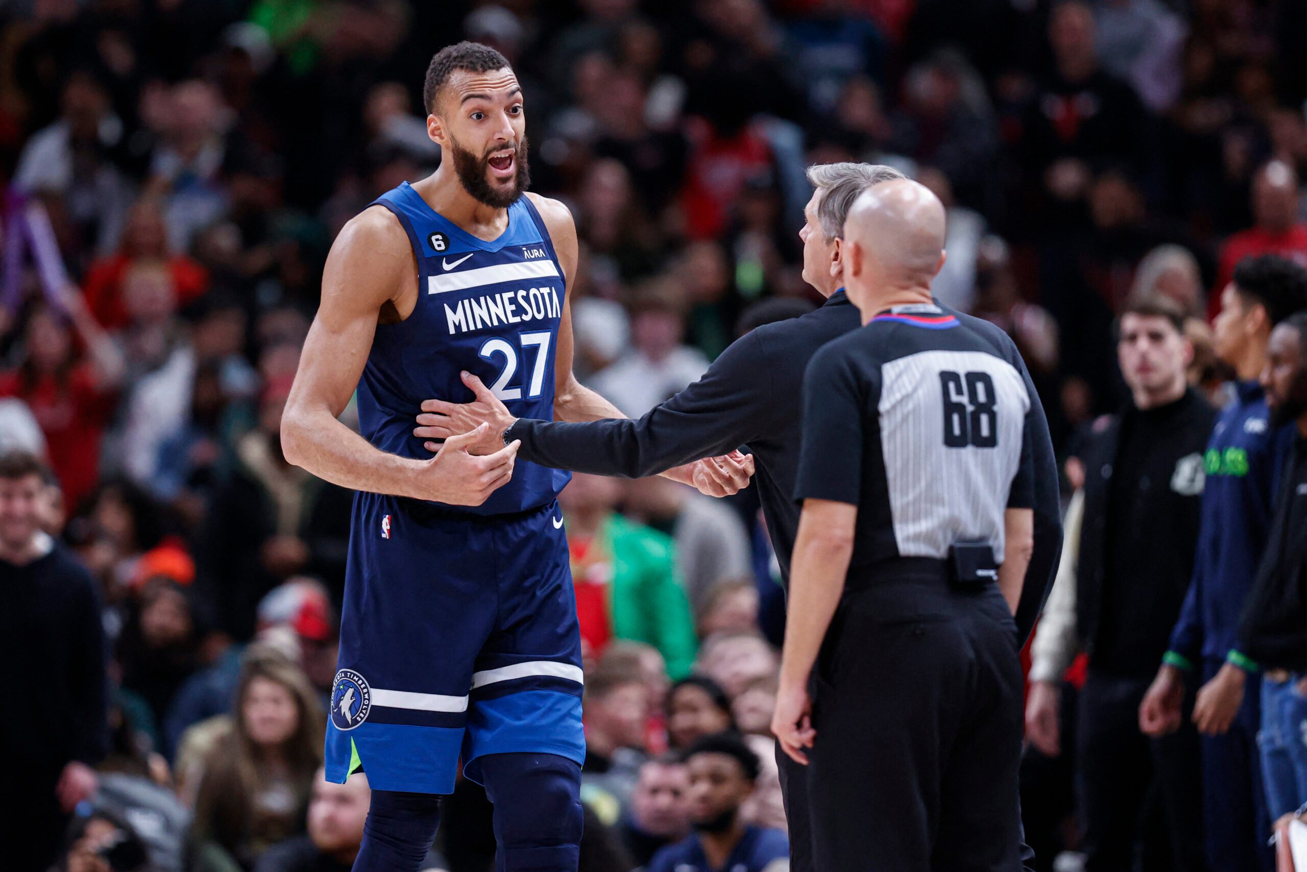 Wolves suspend Rudy Gobert for Lakers play-in game after punching teammate