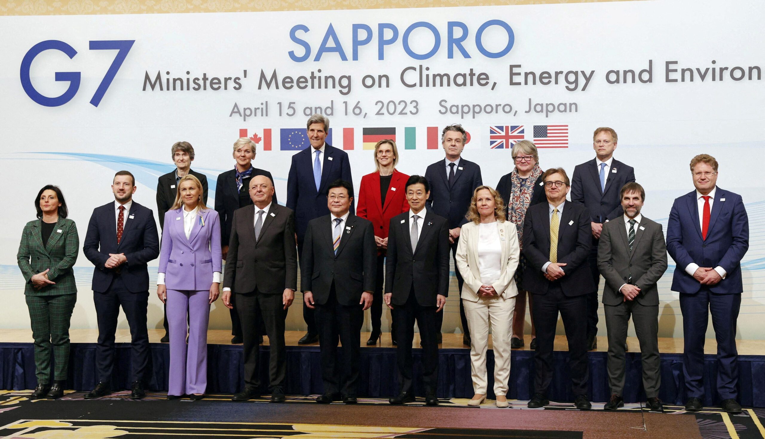 G7 ministers set big new targets for solar and wind capacity