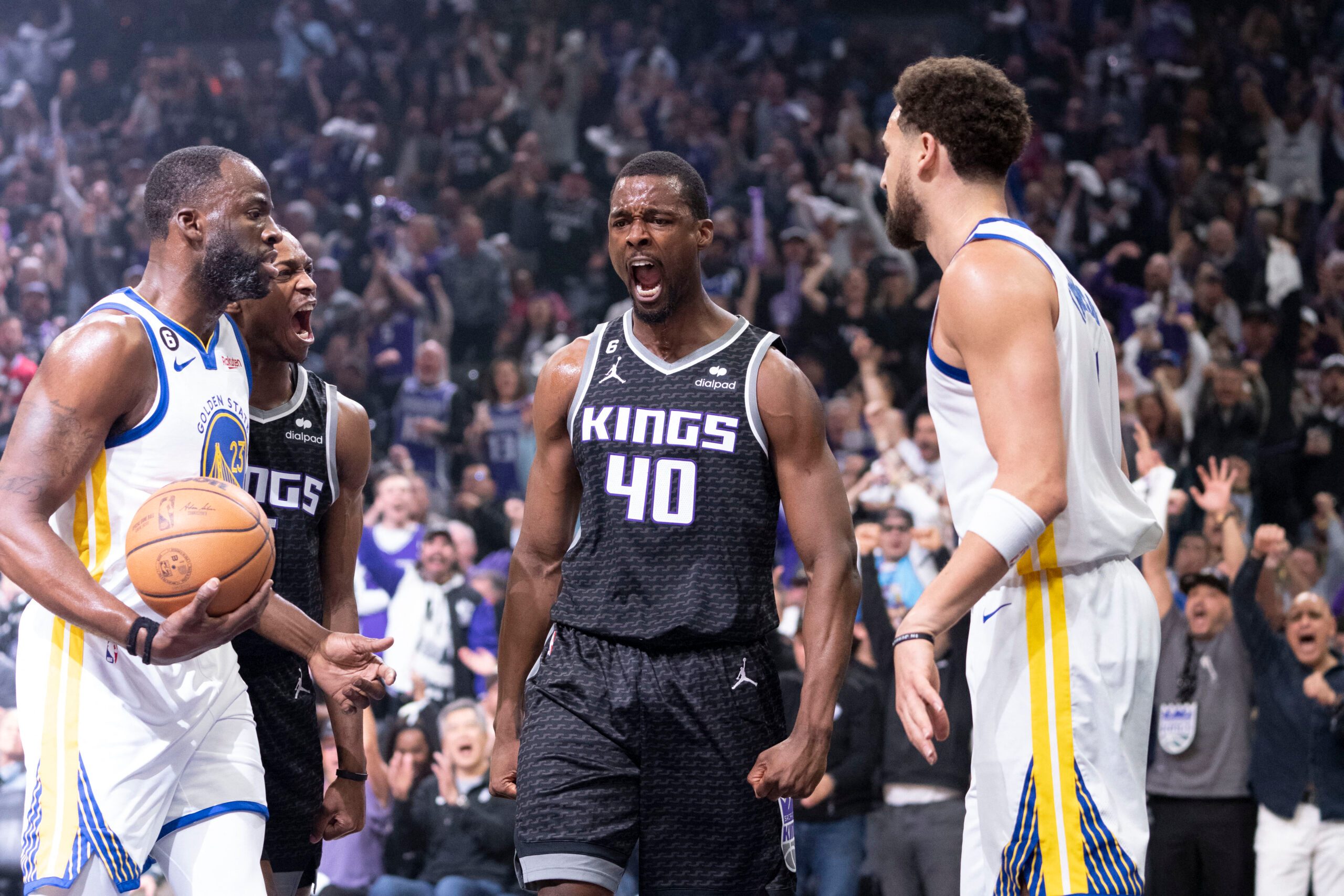 Kings Rule Over Nba Champ Warriors Anew For 2 0 Series Lead