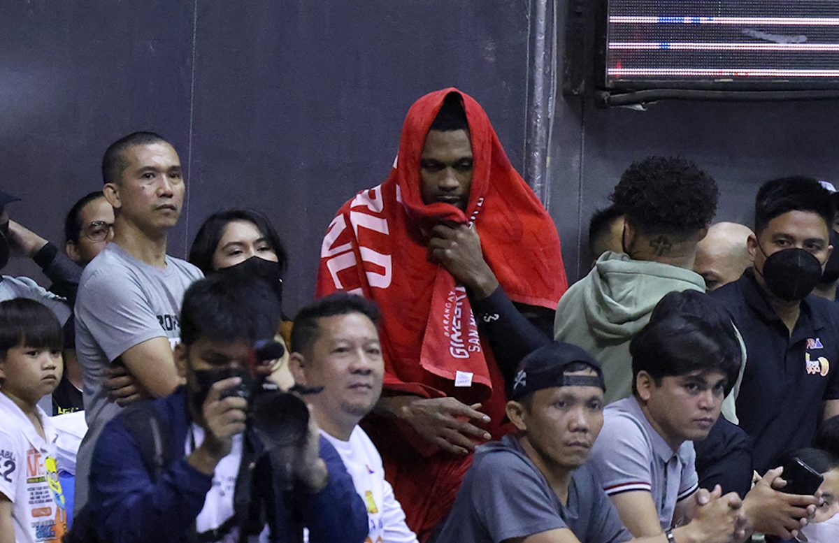 Fingers crossed for Cone, Ginebra as Brownlee suffers from ‘severe’ food poisoning