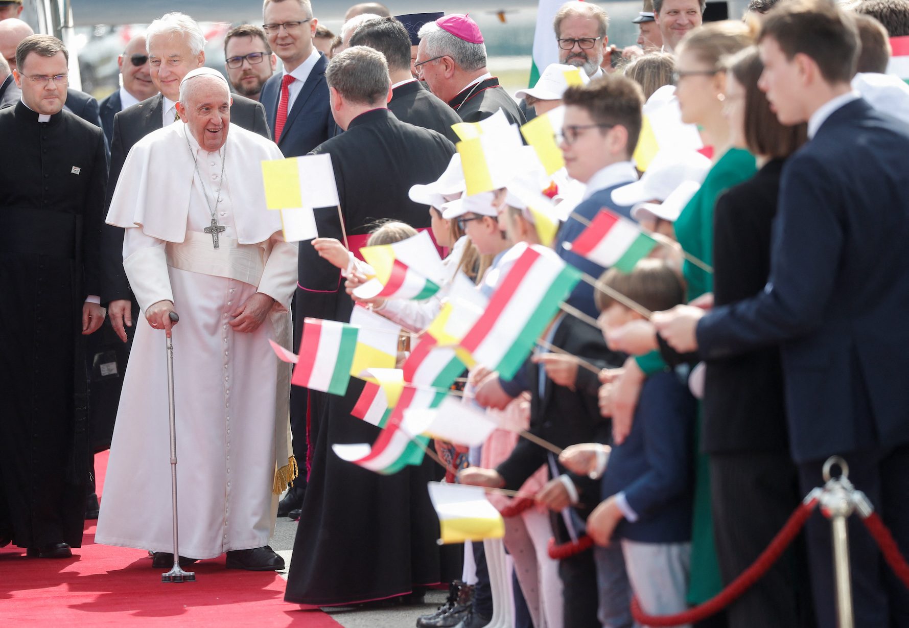 Pope Francis arrives in Hungary with Ukraine, migration topping agenda