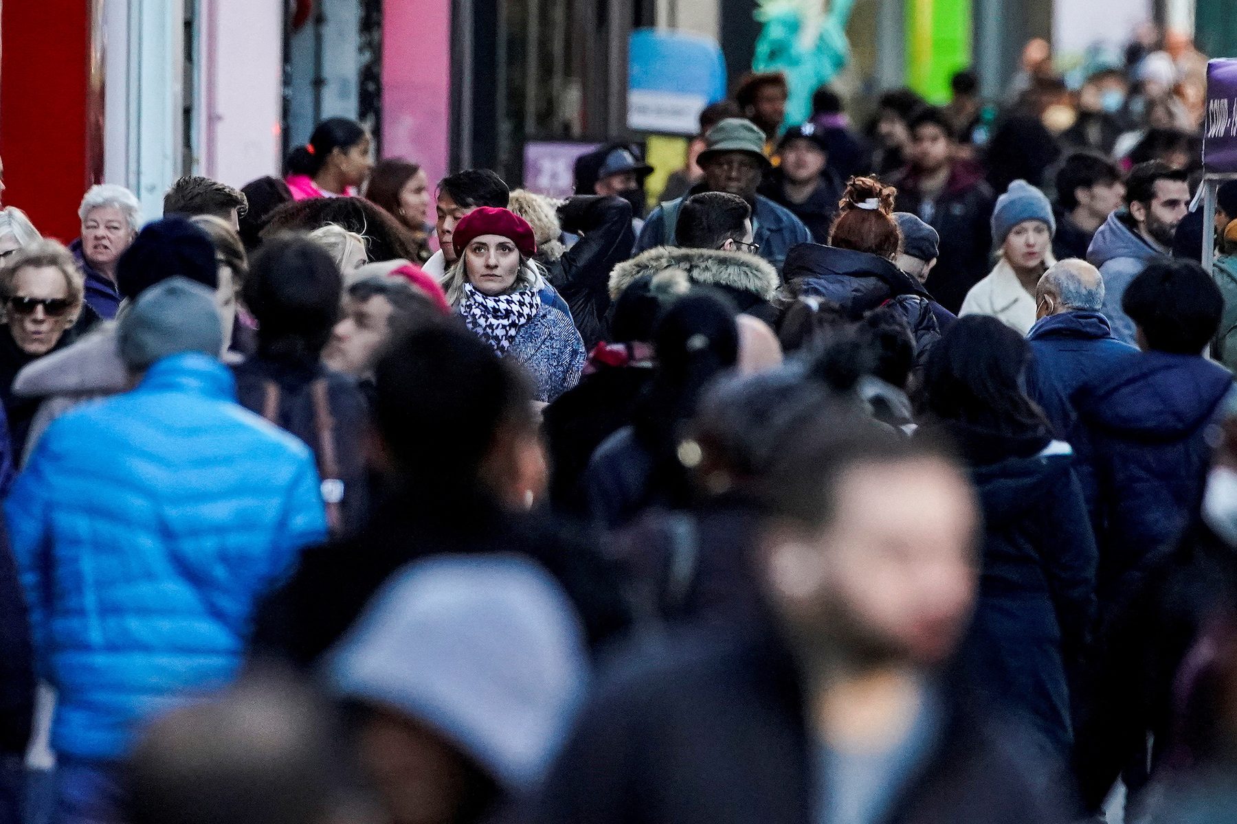 US labor market loosening as job openings approach 2-year low - Vimarsana News