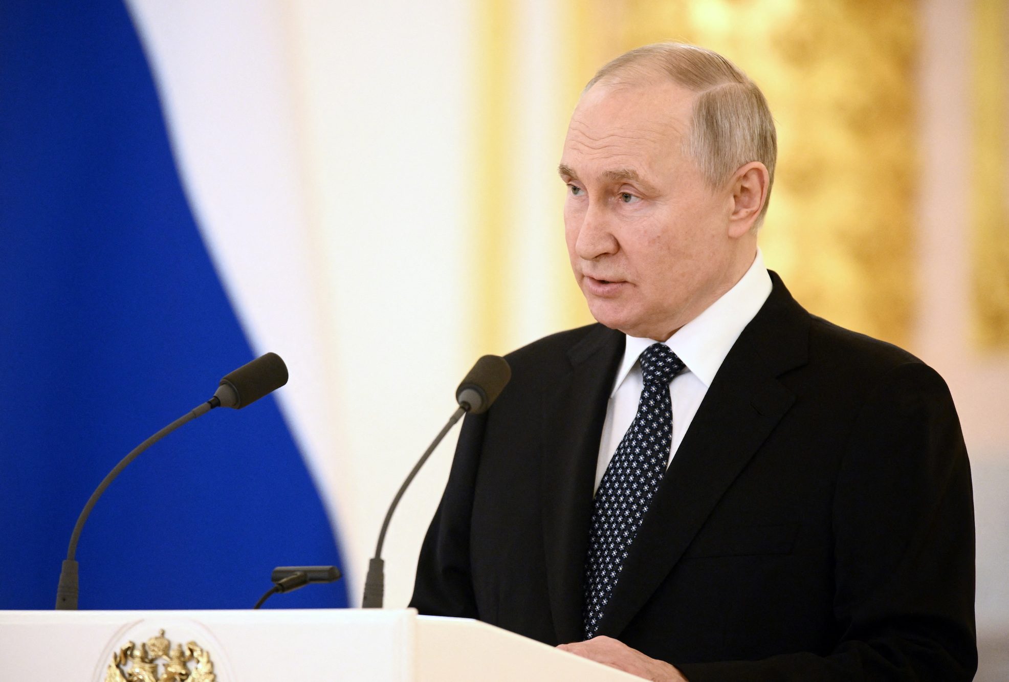 Putin visits 2 regions in Ukraine as G7 condemn nuclear plan