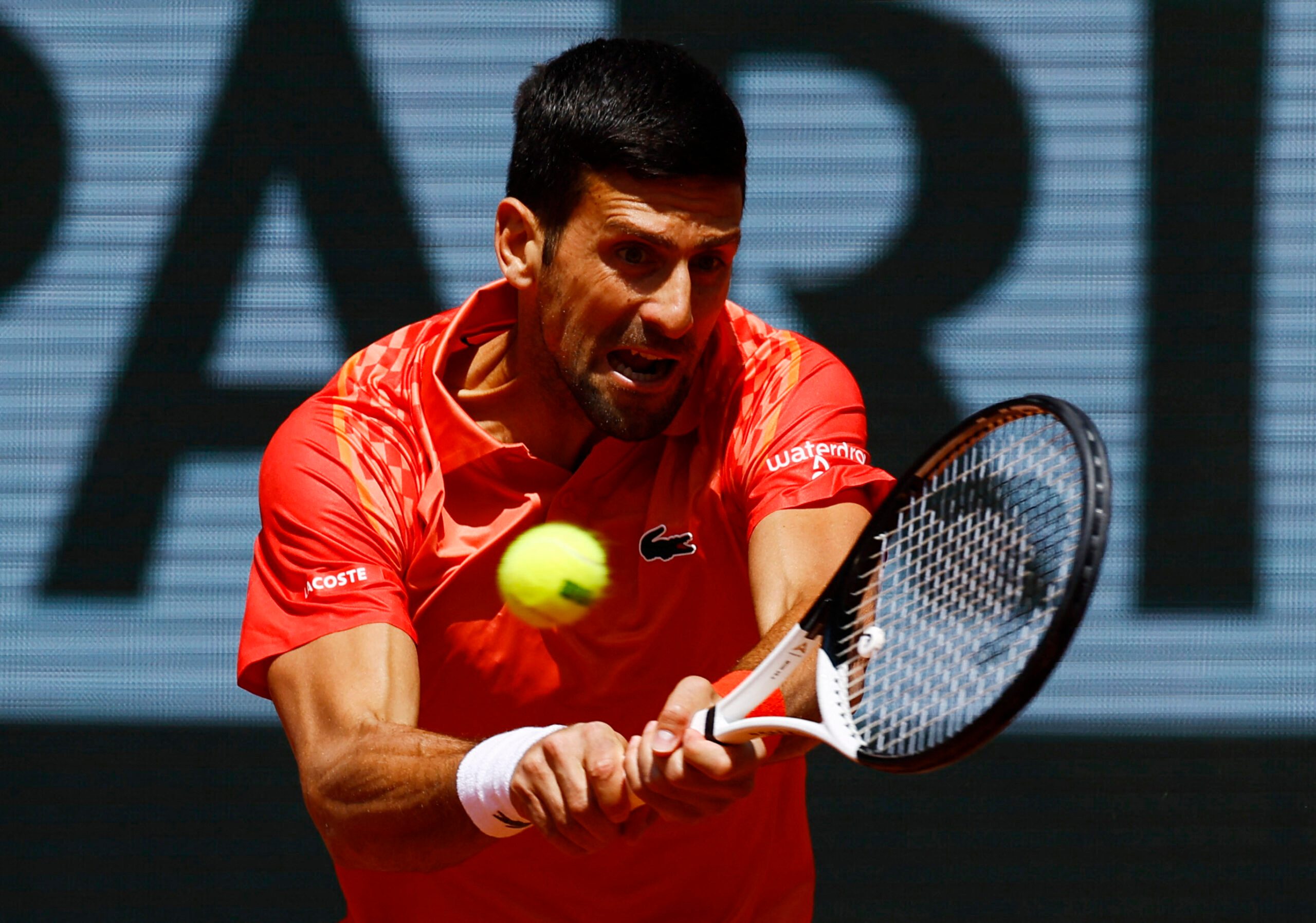 No. 1 Alcaraz crushes French Open opener, Djokovic stirs issue anew in own rout