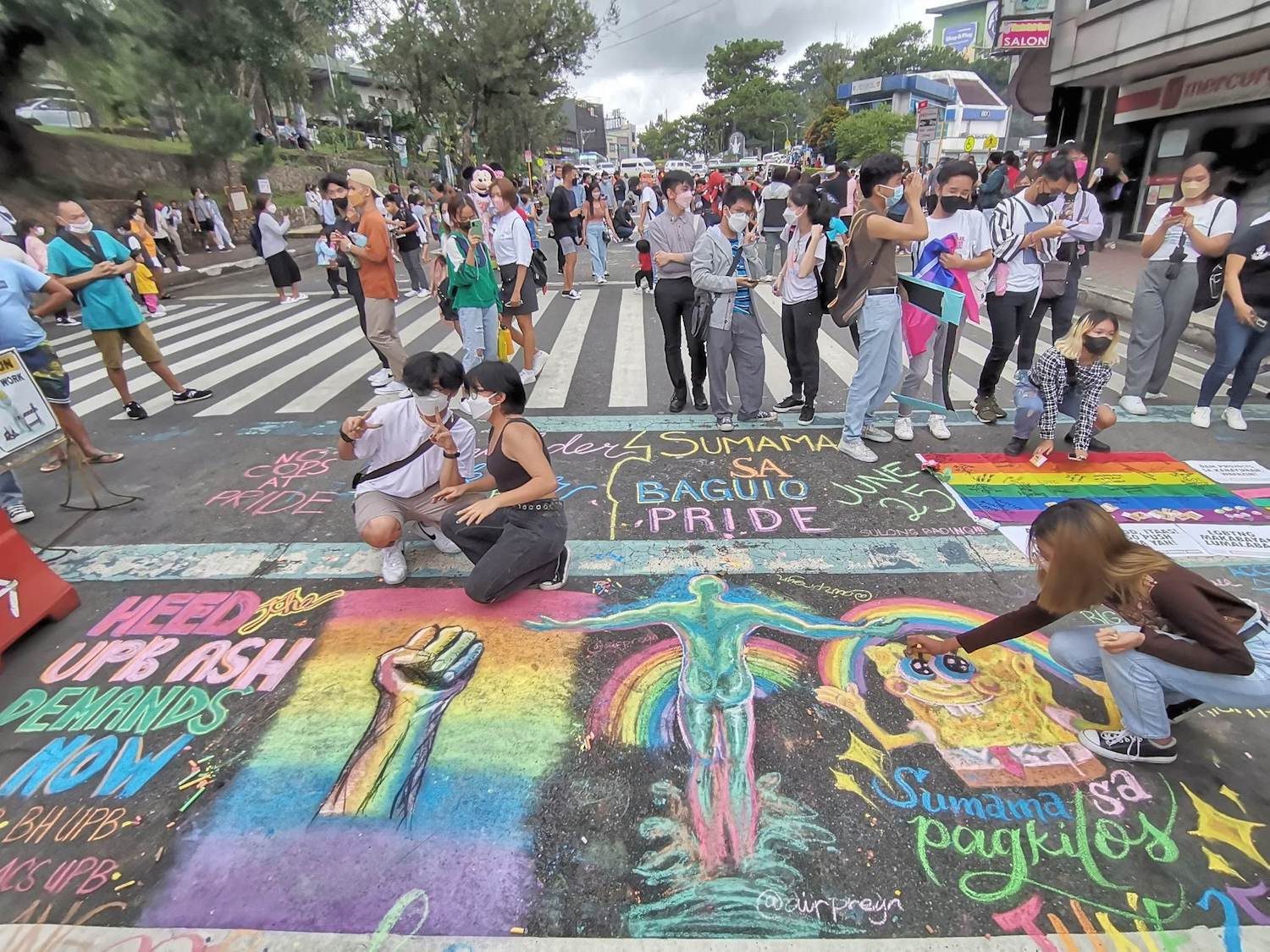 Baguio media, artists slam ‘censorship’ in Session Road Sunday chalk art