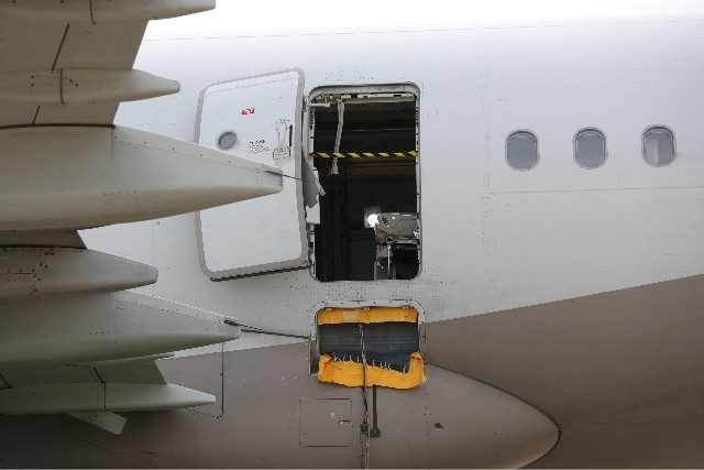 South Korean court issues warrant for man who opened Asiana plane door mid-air – Yonhap