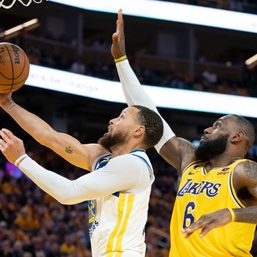 Lakers, now home, try again to close out Warriors