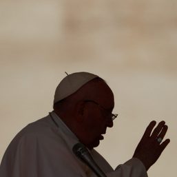 Pope Francis calls for freedom of worship for Catholics in China