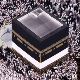 Defying high prices, Muslim pilgrims head to Mecca for hajj