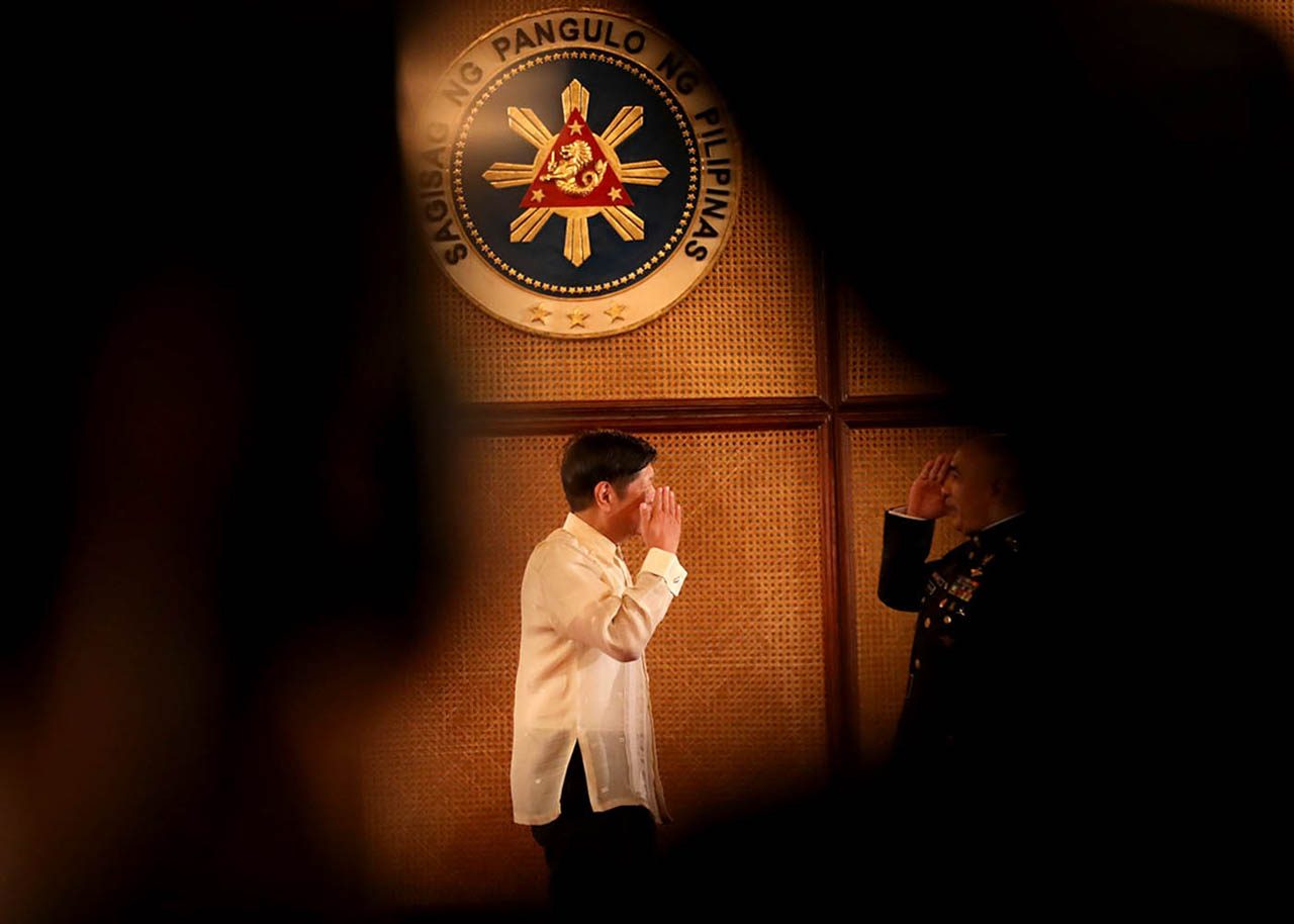 Marcos accepts resignation of 3 police generals, 15 colonels over alleged drug links 