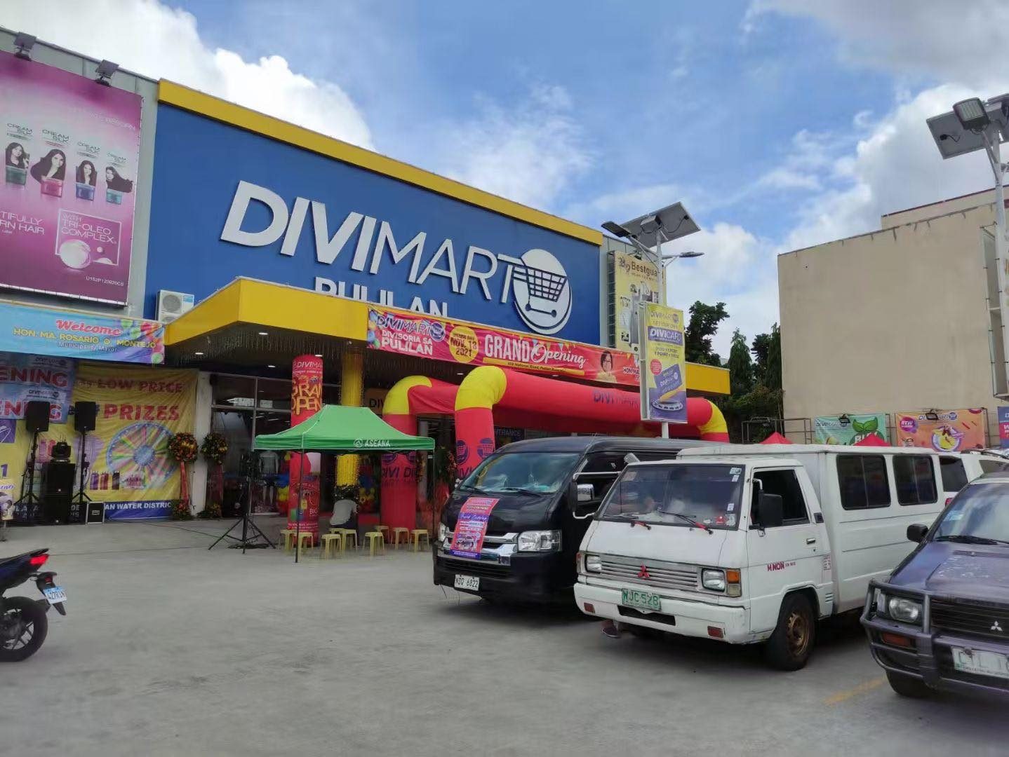 Puregold acquires 14 DiviMart supermarkets