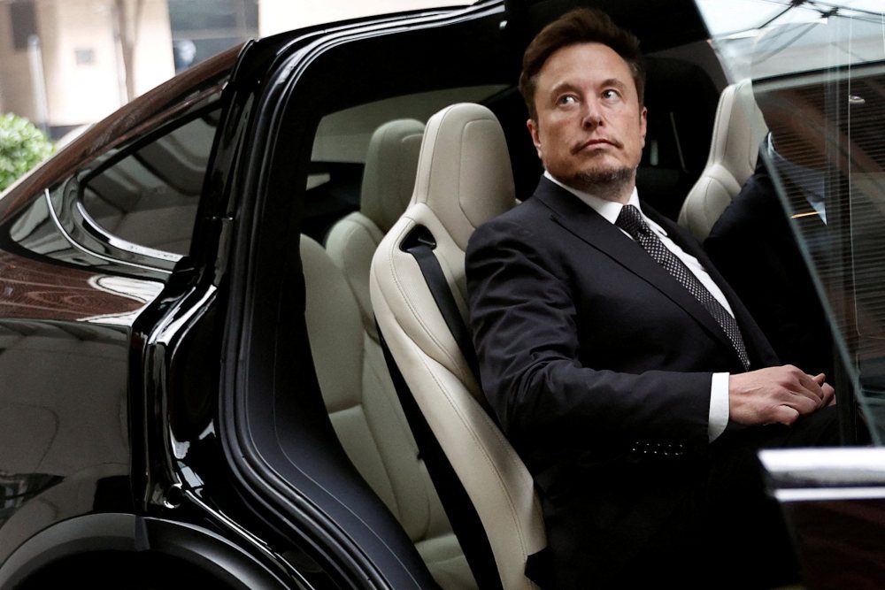 Elon Musk says China will initiate AI regulations