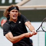 Zverev says injury woes behind him after return to French Open semis