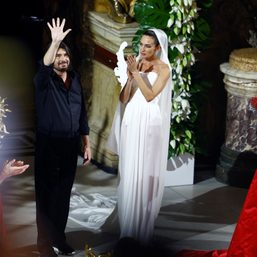 Stephane Rolland’s nod to Maria Callas at Paris Haute Couture show