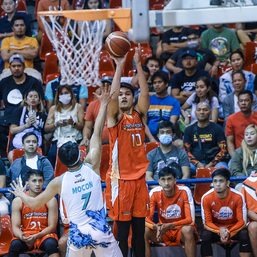 Arvin Tolentino fires 41 to equal PBA On Tour mark in NorthPort rout of Phoenix