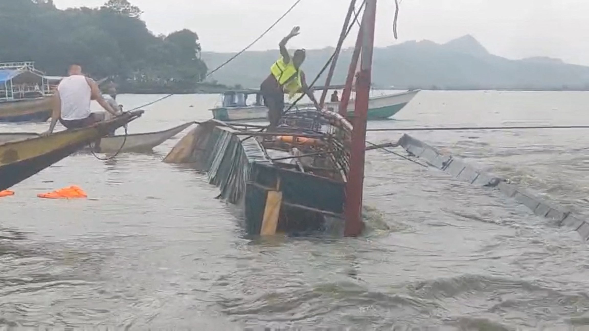 More than 20 dead as boat capsizes in Binangonan