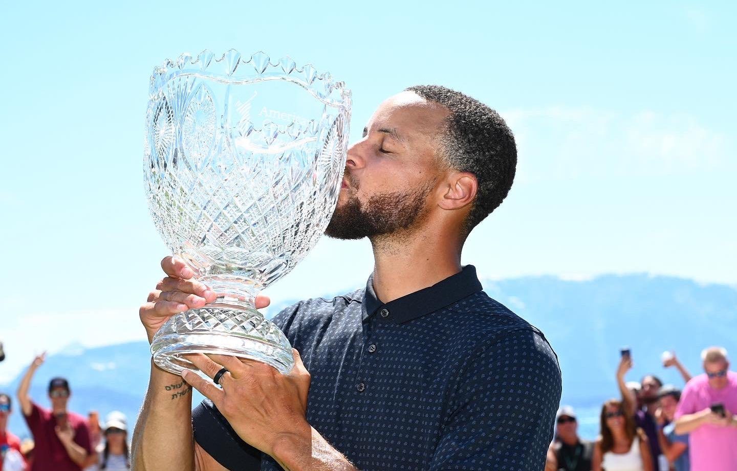 Warriors’ Steph Curry wins celebrity tournament after sinking hole-in-one