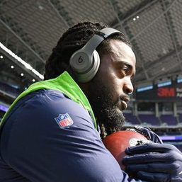 Former NFL player Alex Collins, 28, dies in motorcycle accident