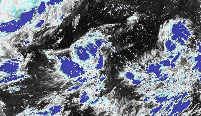 Super Typhoon Goring begins looping path over Philippine Sea