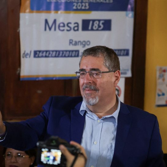 Anti-graft crusader wins Guatemala presidency by landslide