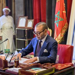 Morocco’s king keeps regal distance even in earthquake crisis