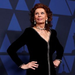 Oscar-winning Italian actress Sophia Loren hospitalized after fall