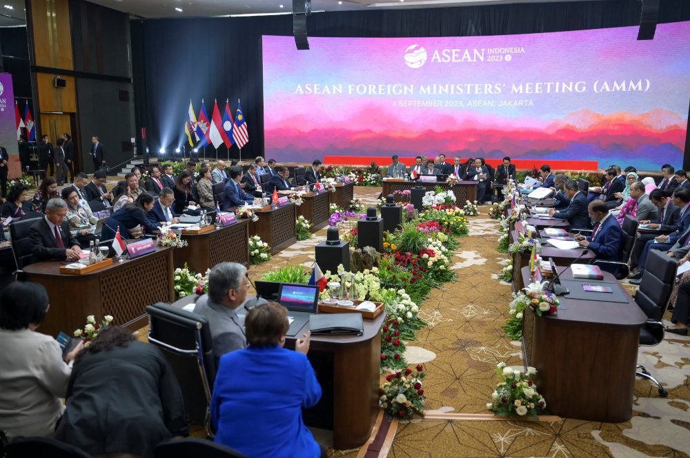 ASEAN diplomats meet to review stalled Myanmar peace plan