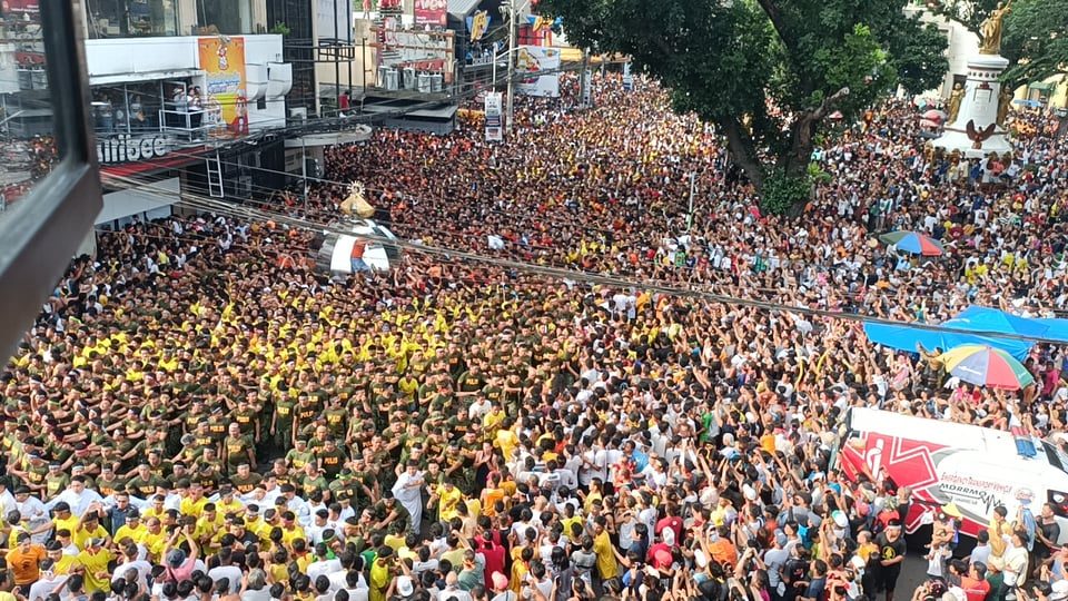 LOOK: Devotees flock to Naga City for feast of Our Lady of Peñafrancia 