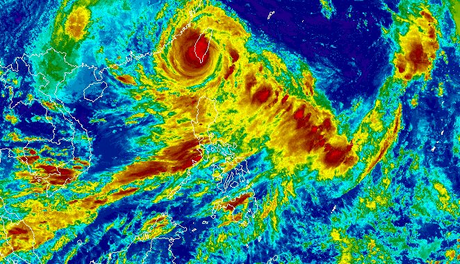 Typhoon Hanna makes landfall in Taiwan; monsoon rain persists