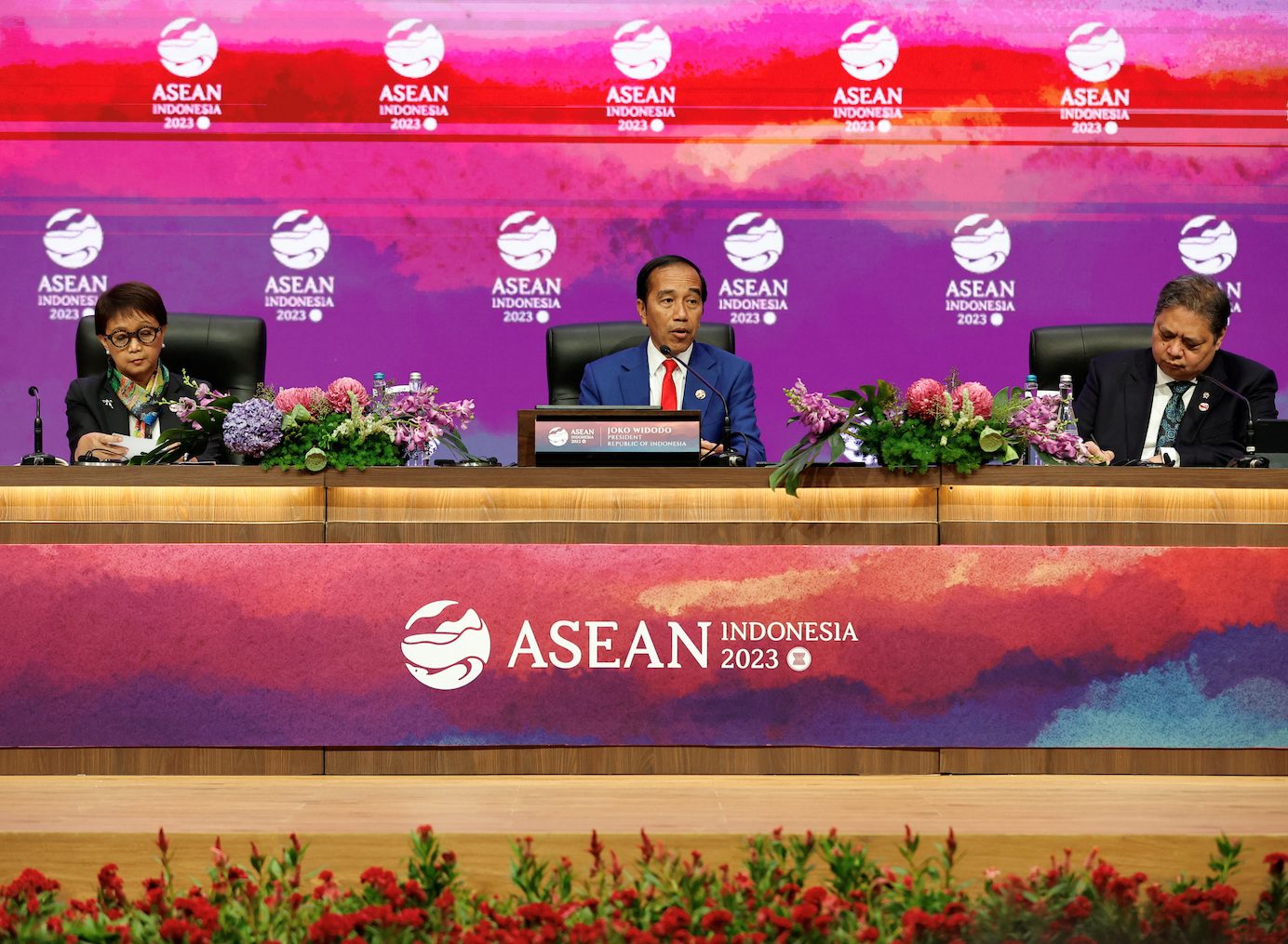 Southeast Asians wary of new conflicts as big powers join ASEAN summit