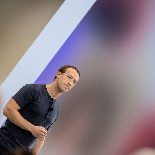 Meta’s Zuckerberg discusses mixed reality devices, AI with LG leaders in South Korea
