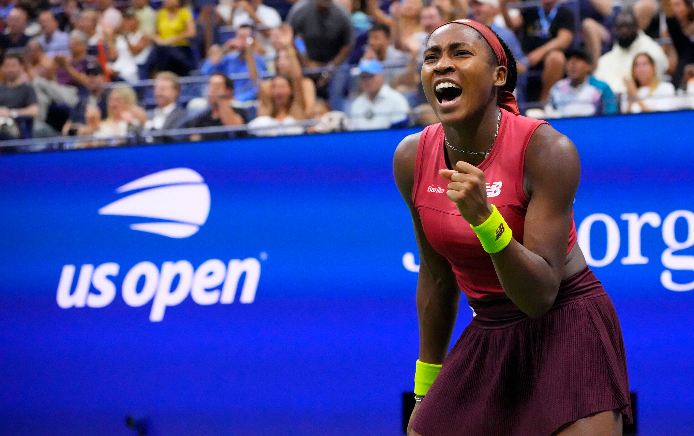 American teenager Gauff fights back, captures first US Open crown