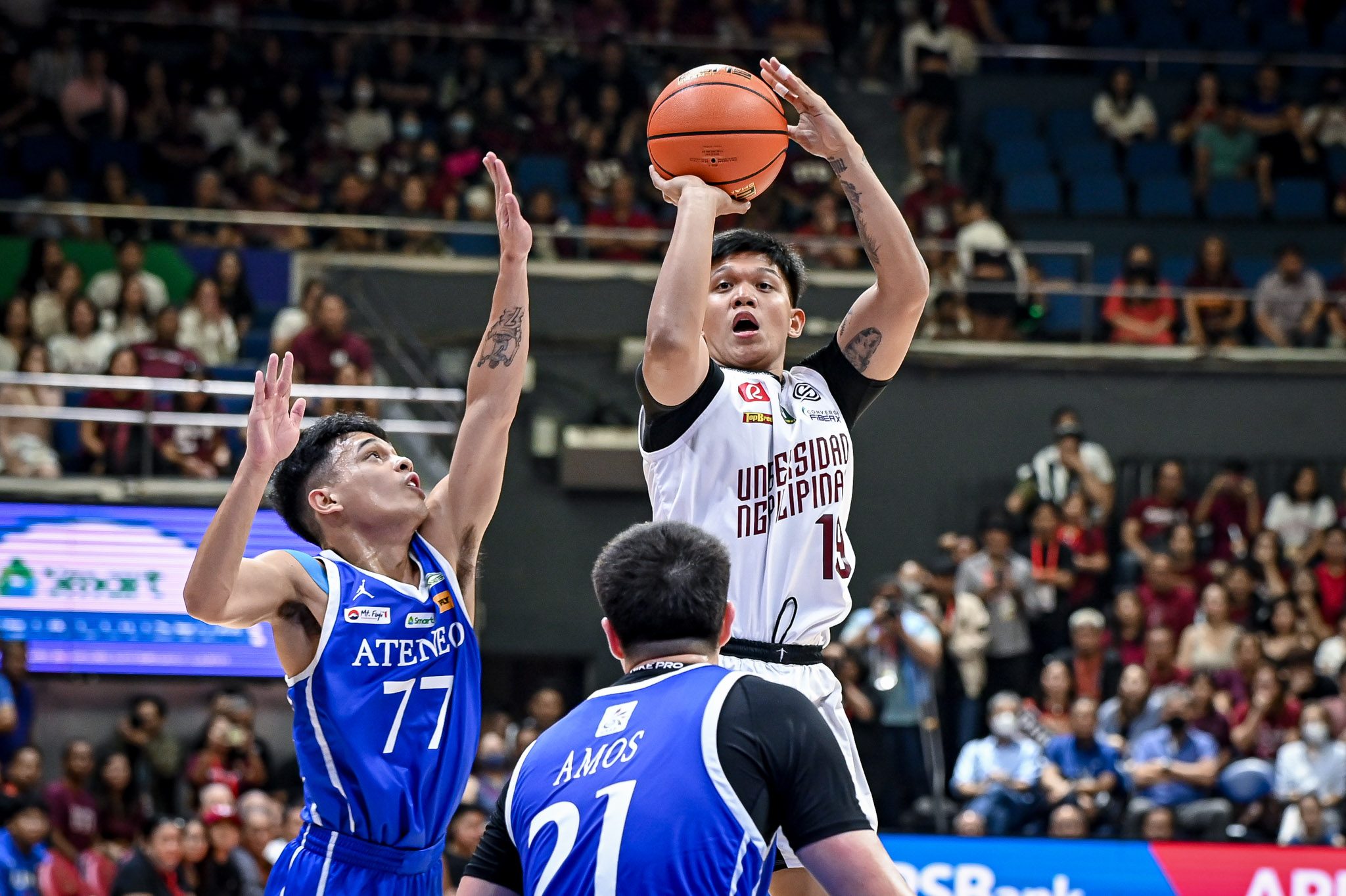 Abadiano-led UP exacts revenge over Ateneo, keeps solo 1st in another close thriller