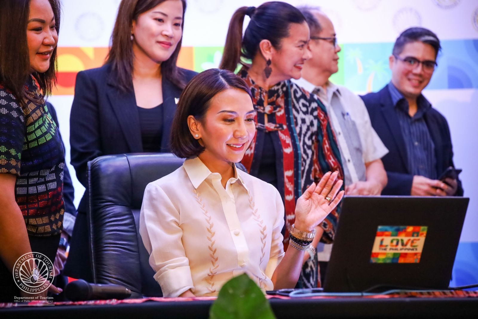 Philippines launches tourist call center, welcomes 4 million visitors