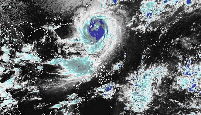 Typhoon Jenny slightly intensifies while heading for Taiwan