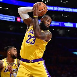 LeBron fuels late surge, lifts Lakers past shorthanded Suns