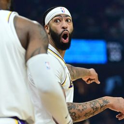Anthony Davis drops 32 as Lakers sink Cavs