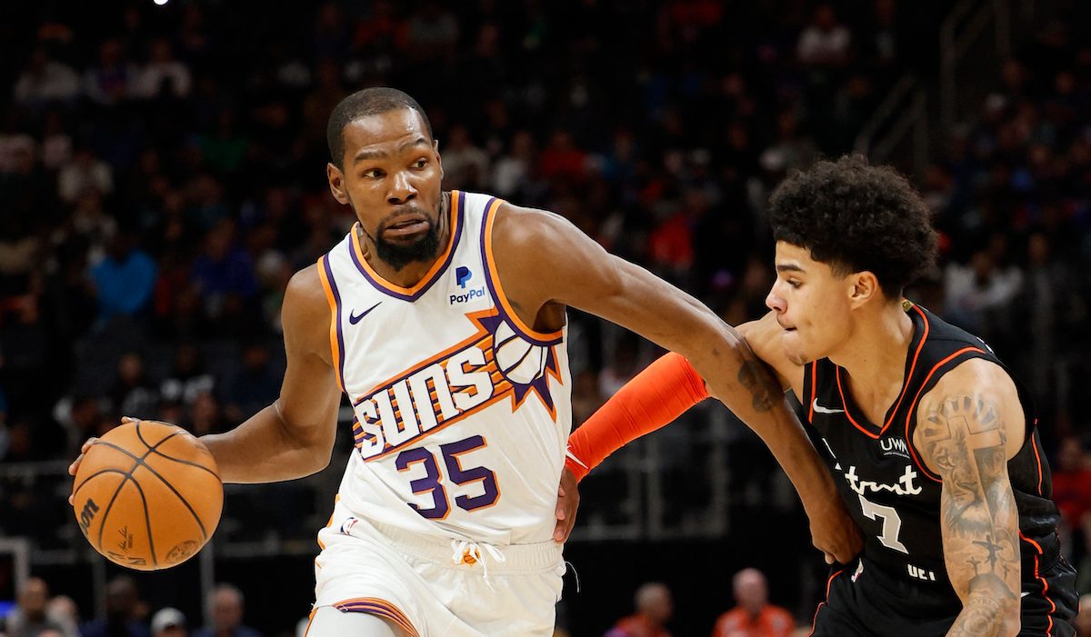 Kevin Durant goes for 41 points as Suns knock off Pistons