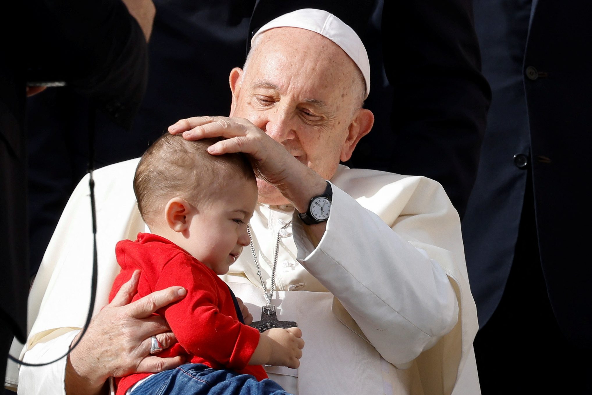 Pope Francis to meet relatives of Israeli hostages next week – source