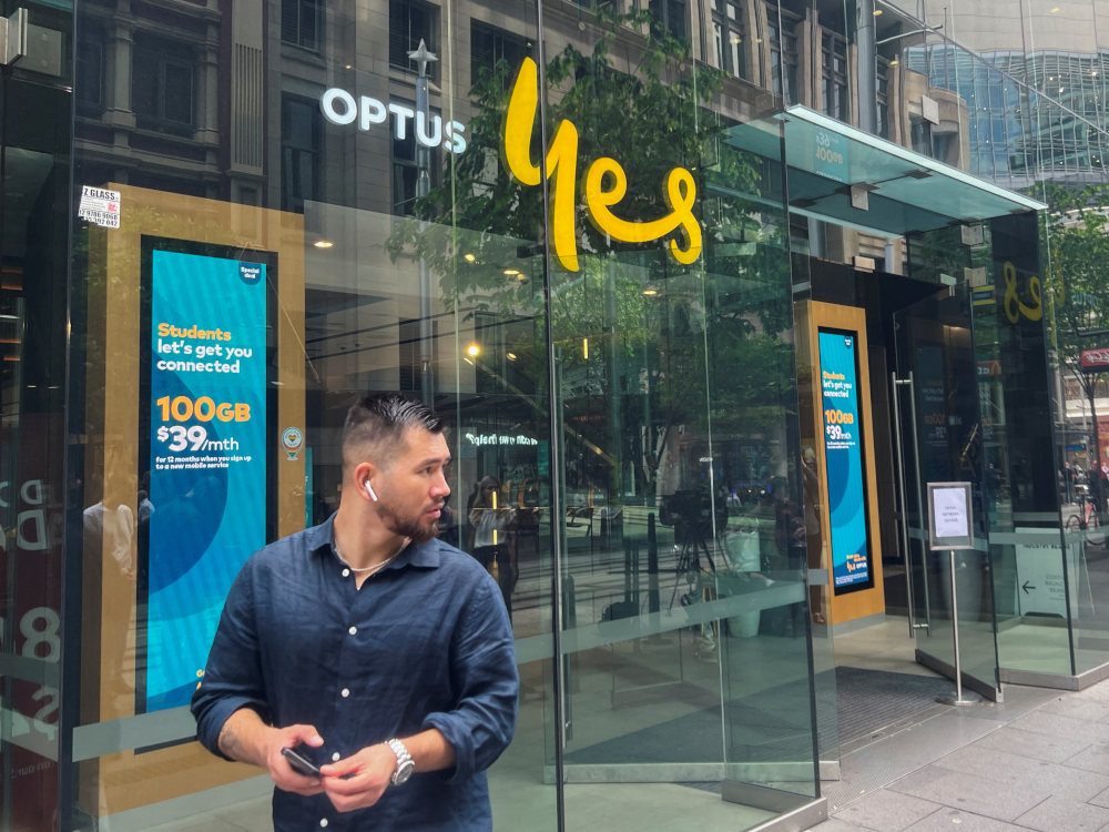 Optus network outage cuts off millions of Australians