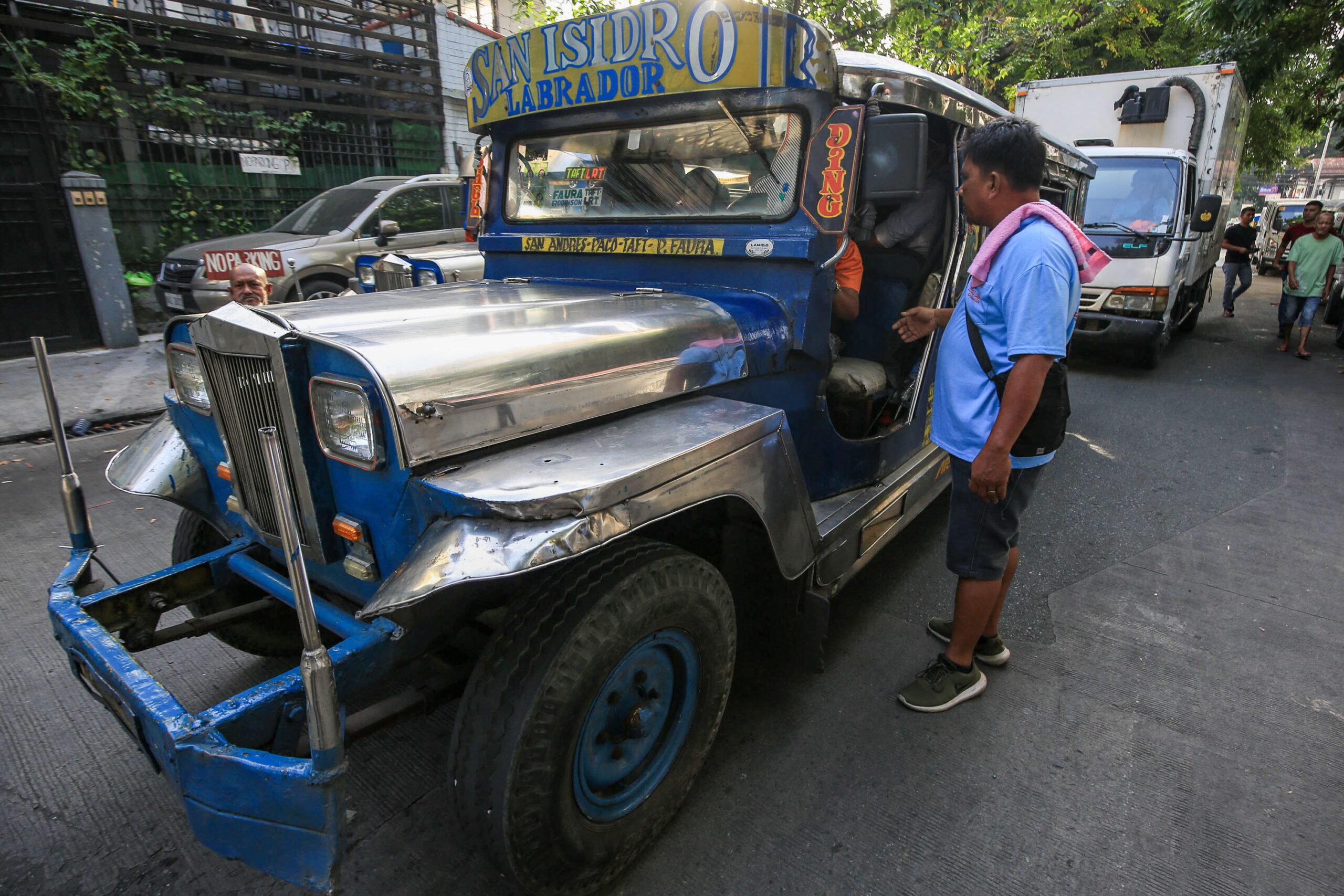 Marcos: No extension of December 31 consolidation deadline for jeepney drivers