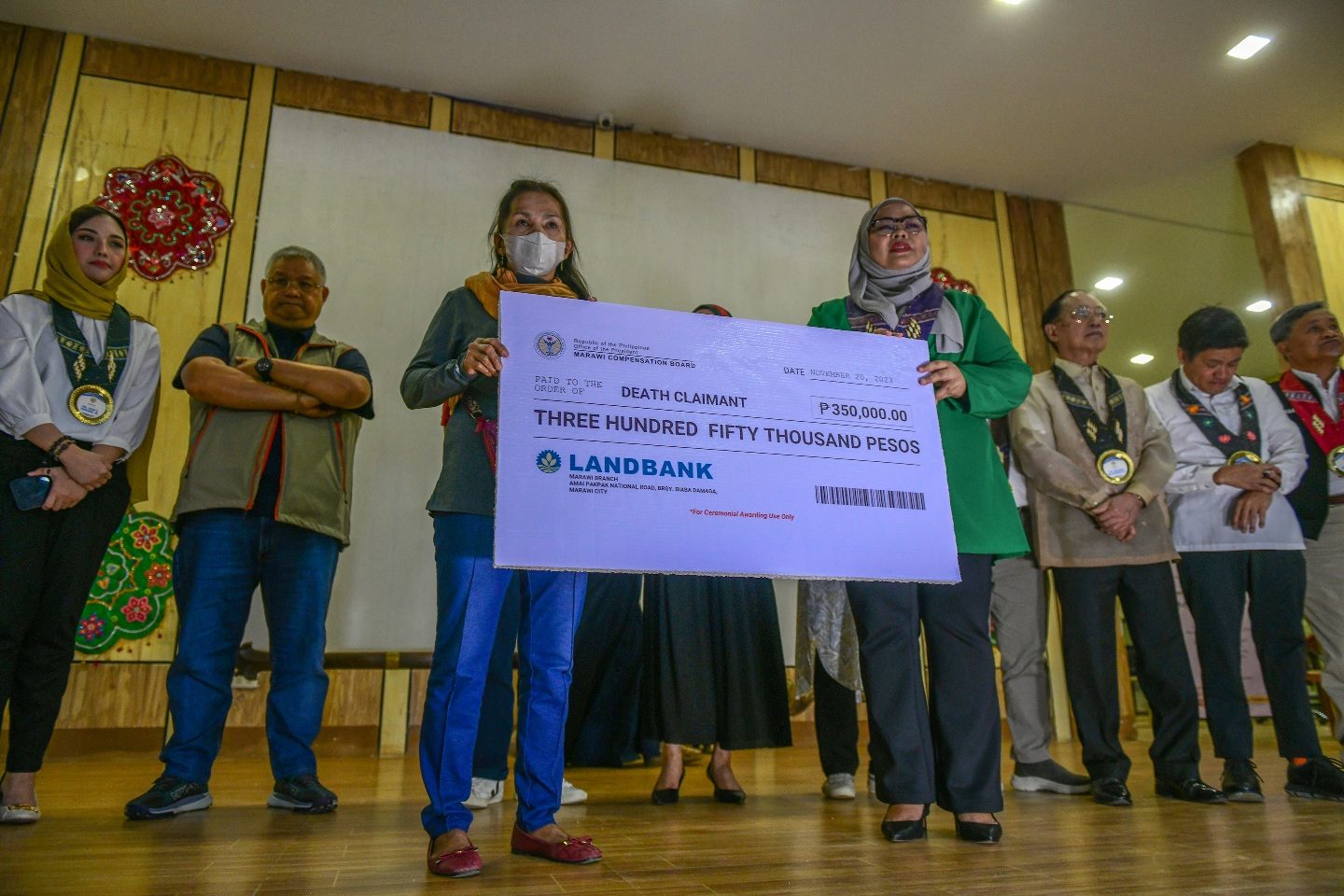 First batch of families of civilians who died in Marawi siege get compensated