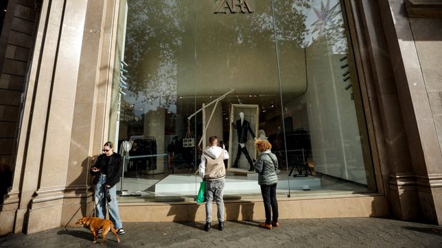 H&M shares jump 17% as summer collection boosts profit