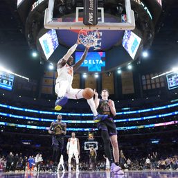 Julius Randle-led Knicks rally spoils LeBron James triple-double for Lakers